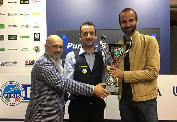 Paolo Marcolin premiato Andrea Vannucci Assessore allo Sport Comune di Firenze e Stefano Tacconi responsabile DSA CONI Toscana