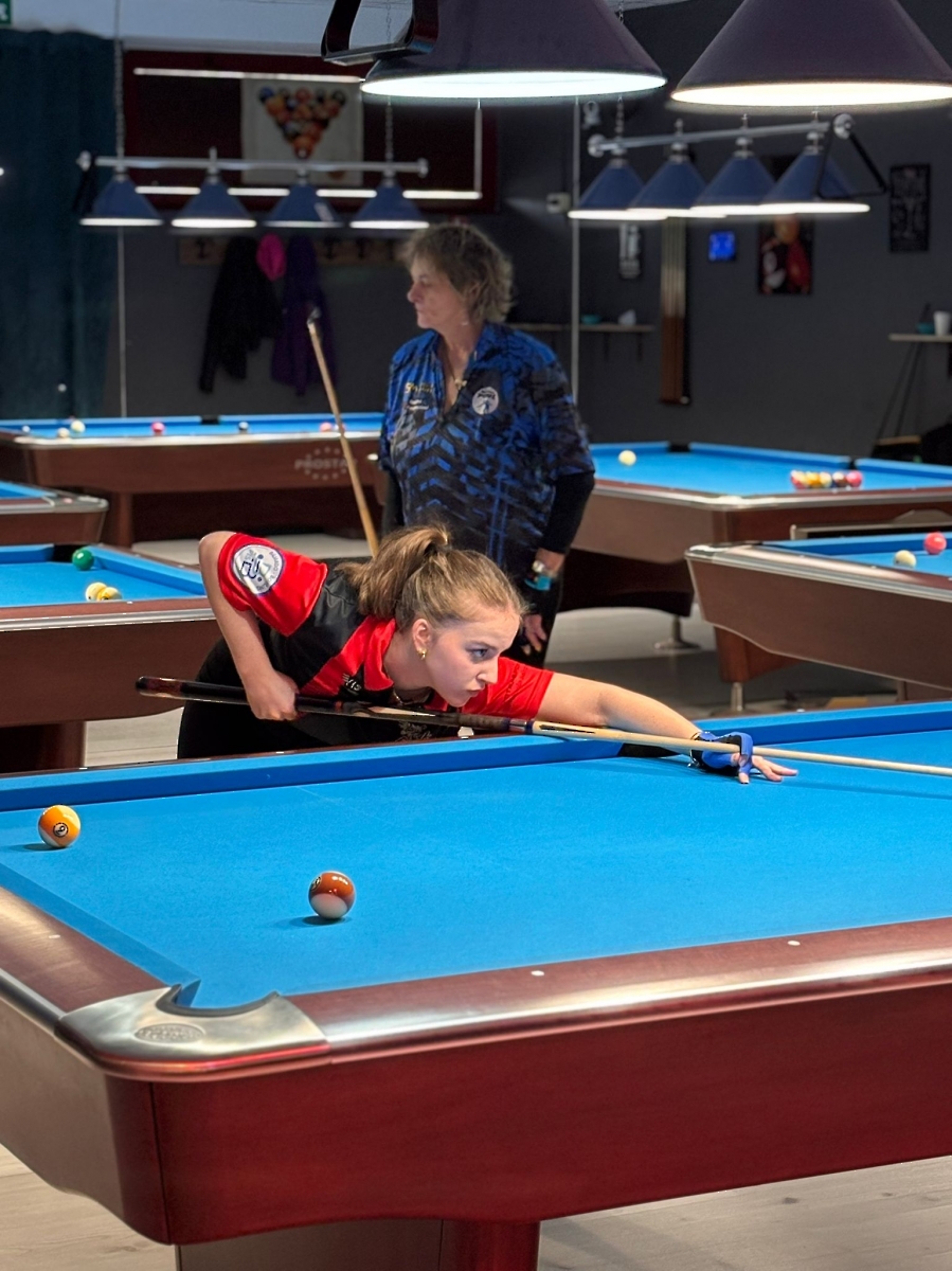 WOMAN 2 PROVA POOL 8