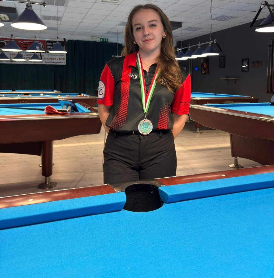 WOMAN 2 PROVA POOL Mariotti