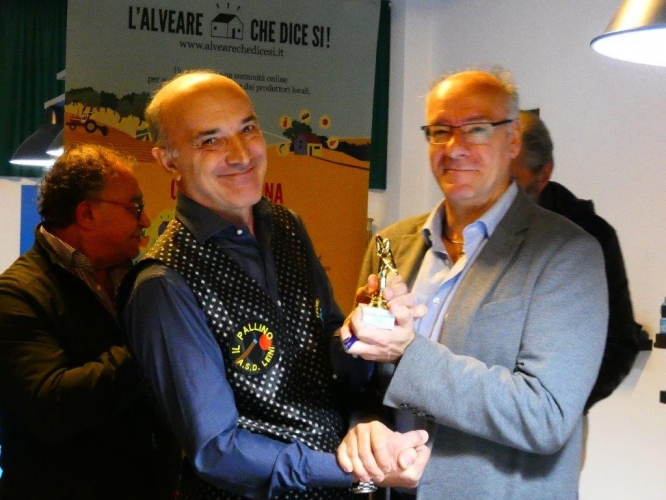 Sergio Bordon premiato da Massimo Pasin